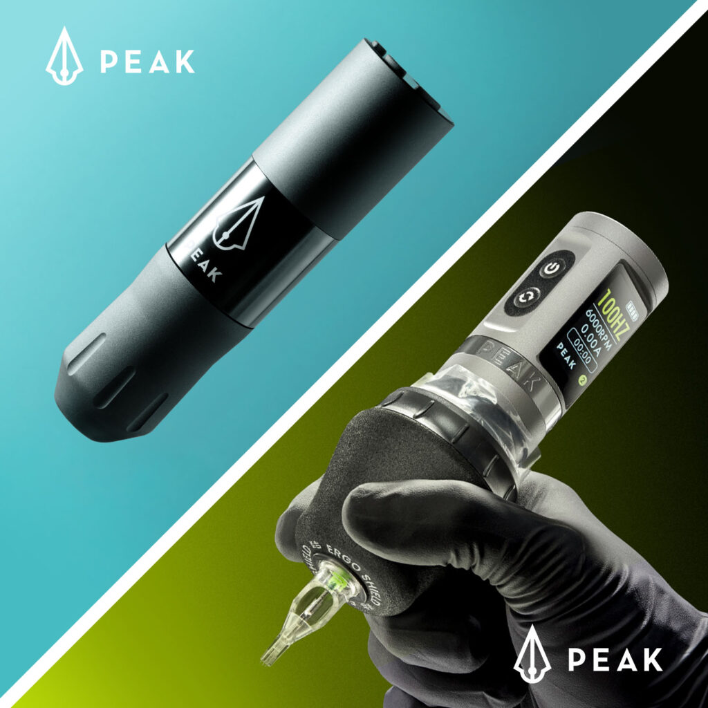 La máquina de tatuaje Peak S1MP con un fondo azul y la máquina de tatuaje Peak Solice con un fondo degradado de verde a negro.